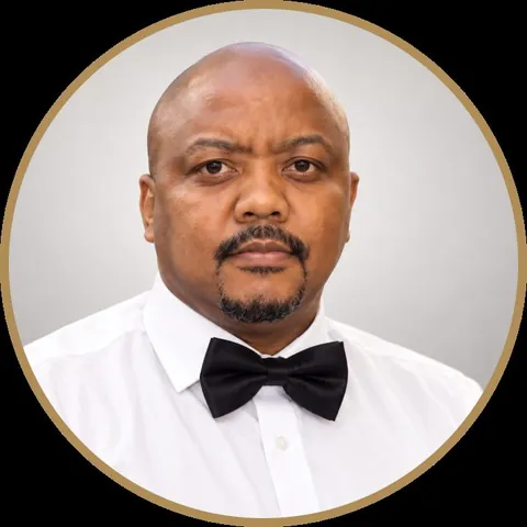 Portrait of Lusanda Madinda
